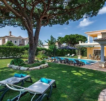 Villa Sleeps 10 Pool Air Con T480113