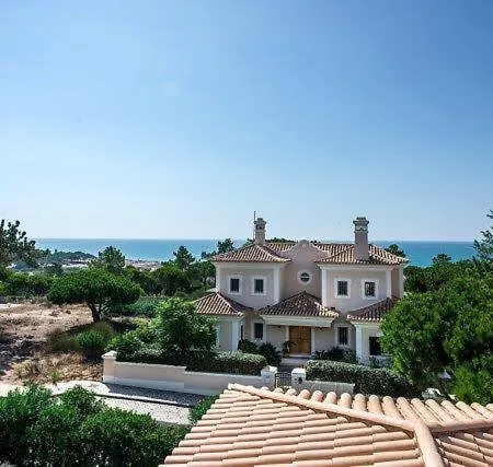 Villa Sleeps 10 Pool Air Con T480113