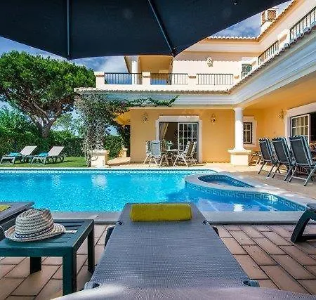 Sleeps 10 Pool Air Con T480113