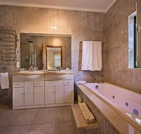 Sleeps 10 Pool Air Con T480113 *